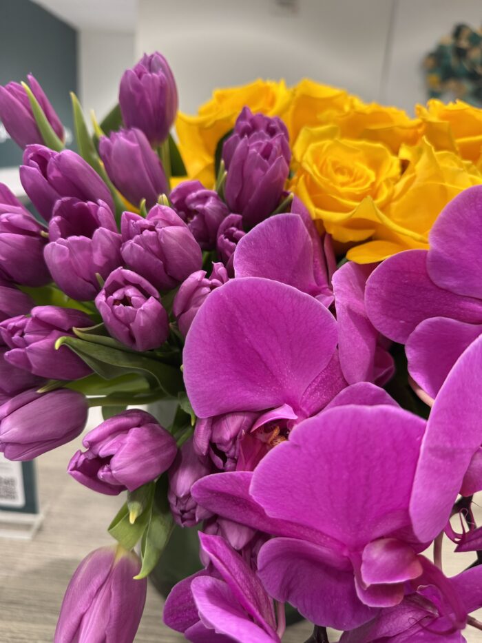 Beautiful purple arrangement - Image 3