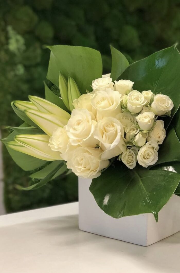 Elegant white and green arrangement - Image 2