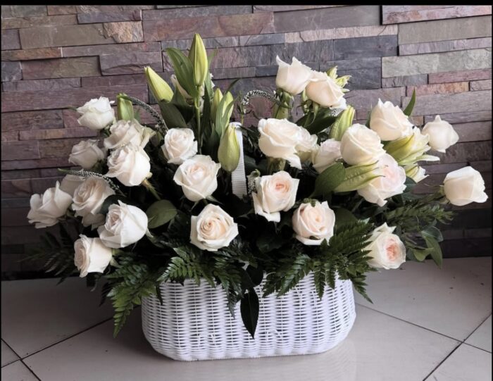 Basket of White Roses. - Image 2