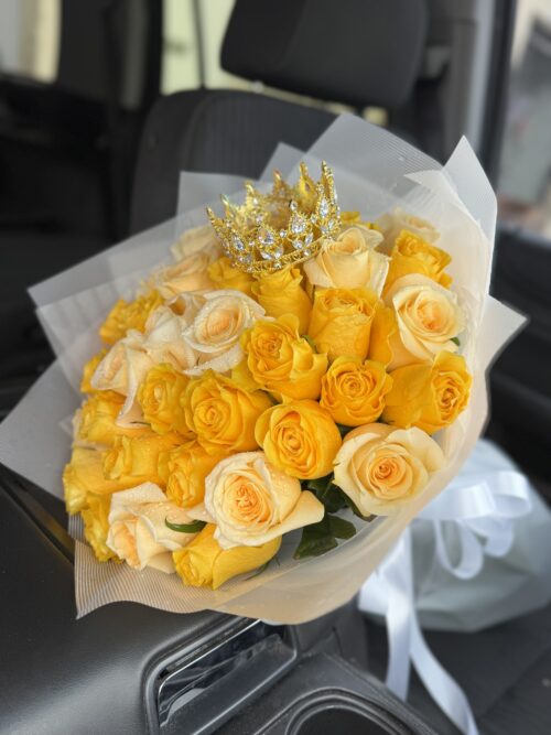 Bouquet of yellow roses