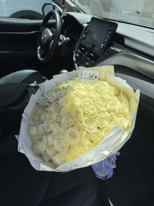 Bouquet of 100 roses white